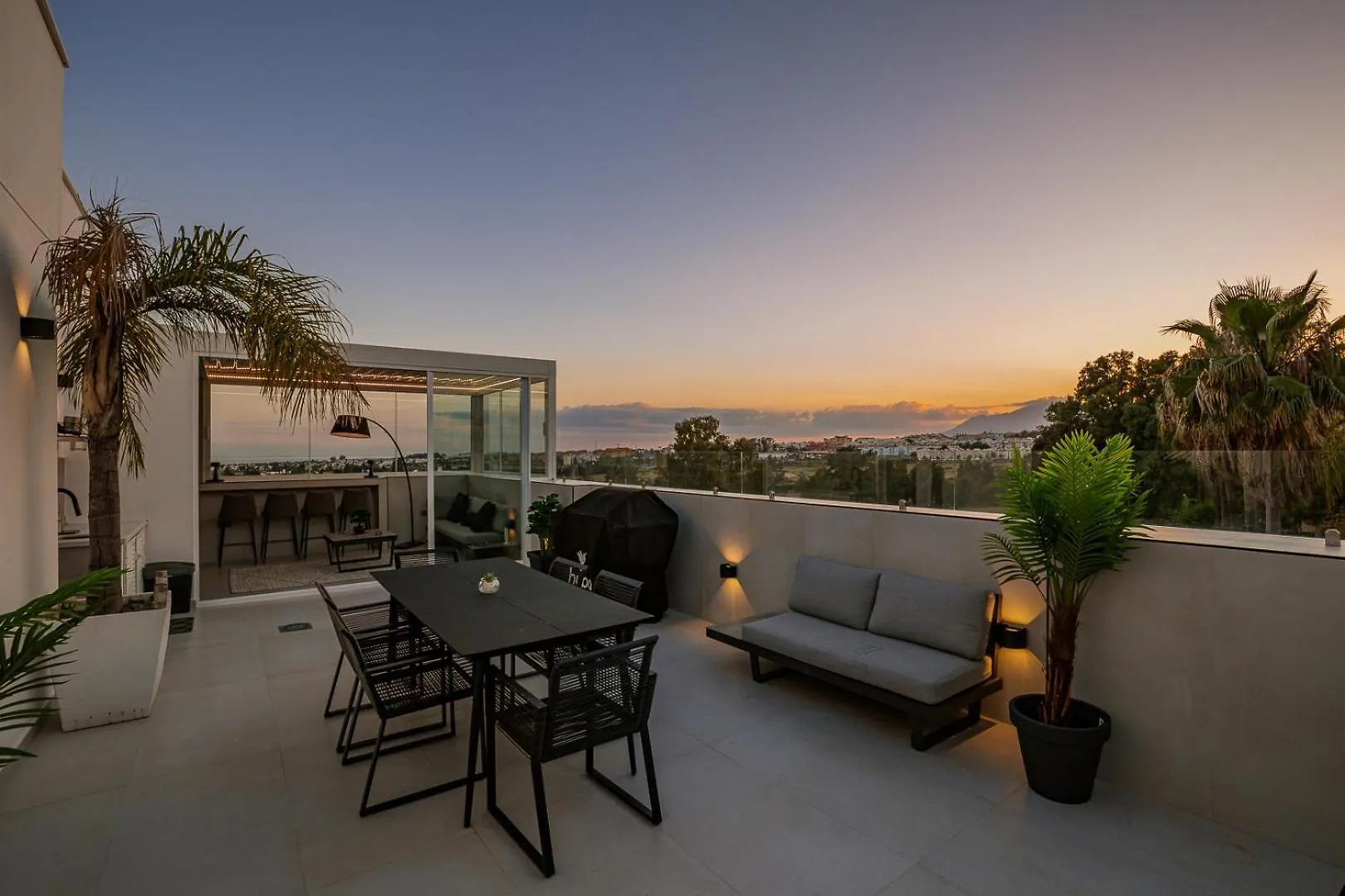 Semesterbostad Holiday Penthouse In Puerto Banus Marbella Spanien